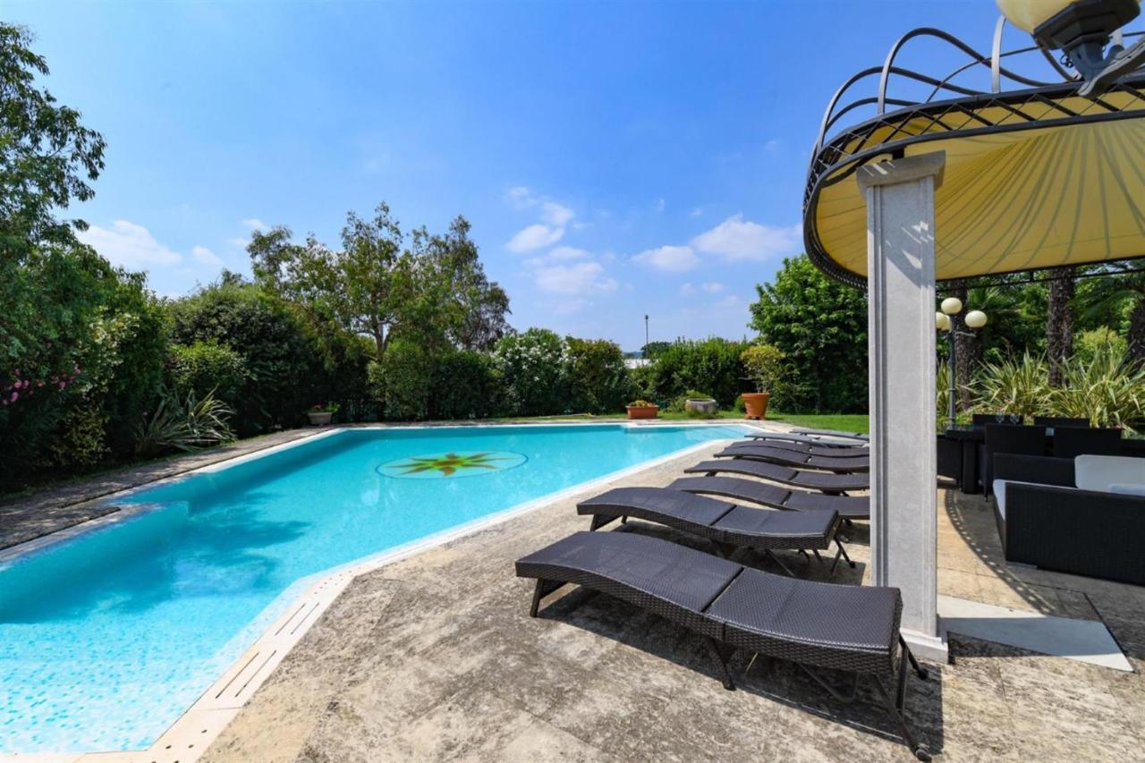 Private Luxury Villa With Pool Moniga del Garda Exteriör bild
