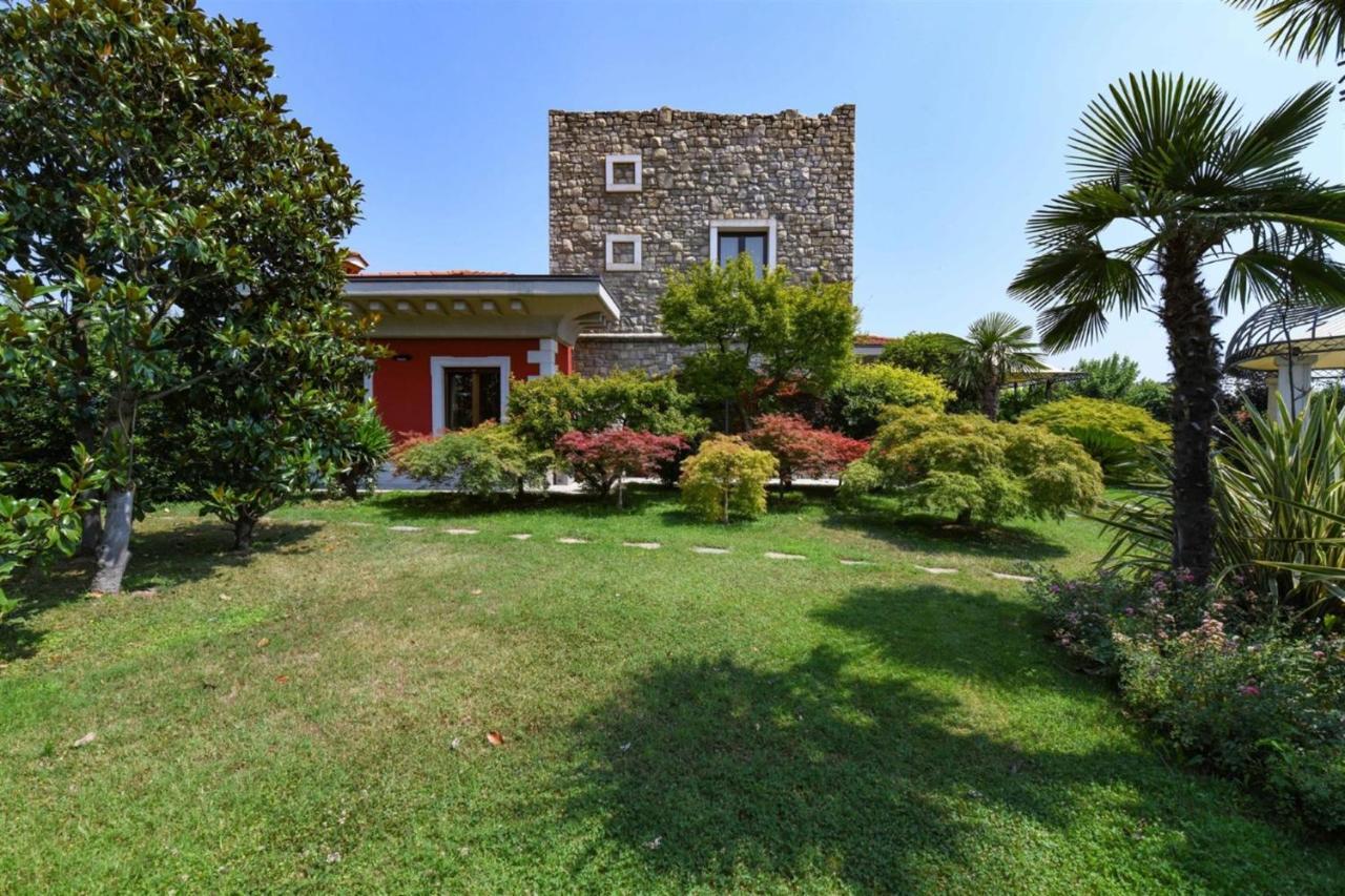 Private Luxury Villa With Pool Moniga del Garda Exteriör bild