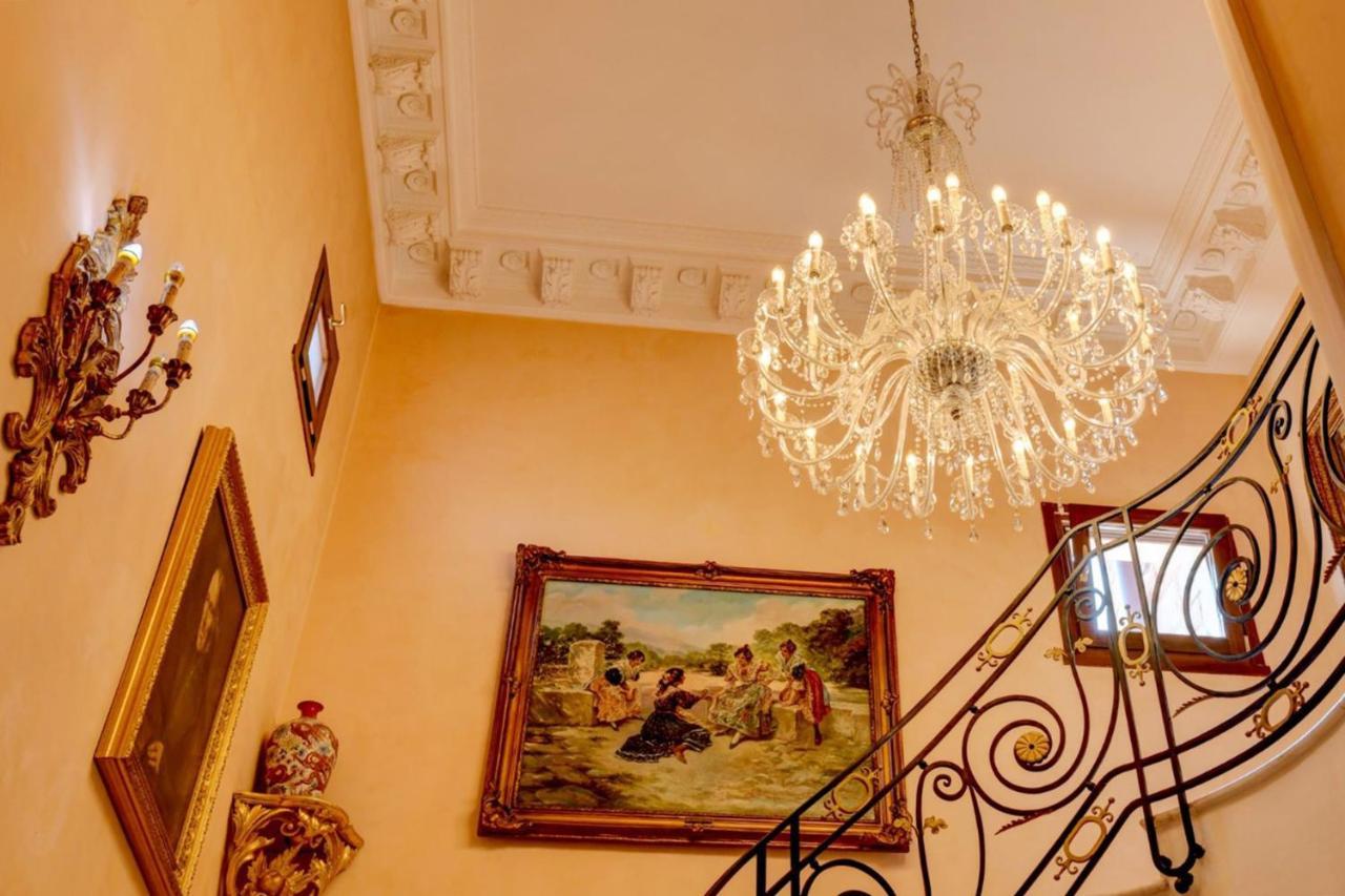 Private Luxury Villa With Pool Moniga del Garda Exteriör bild