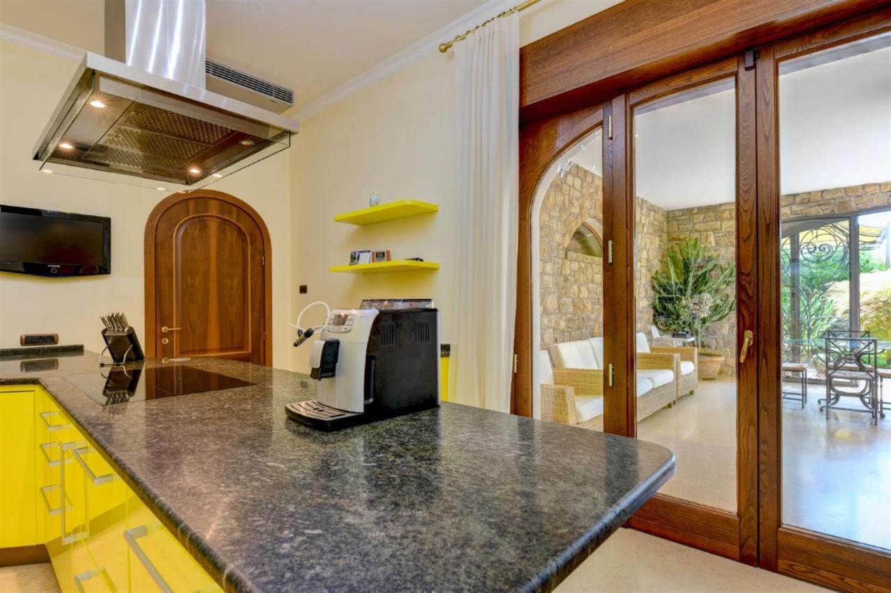 Private Luxury Villa With Pool Moniga del Garda Exteriör bild