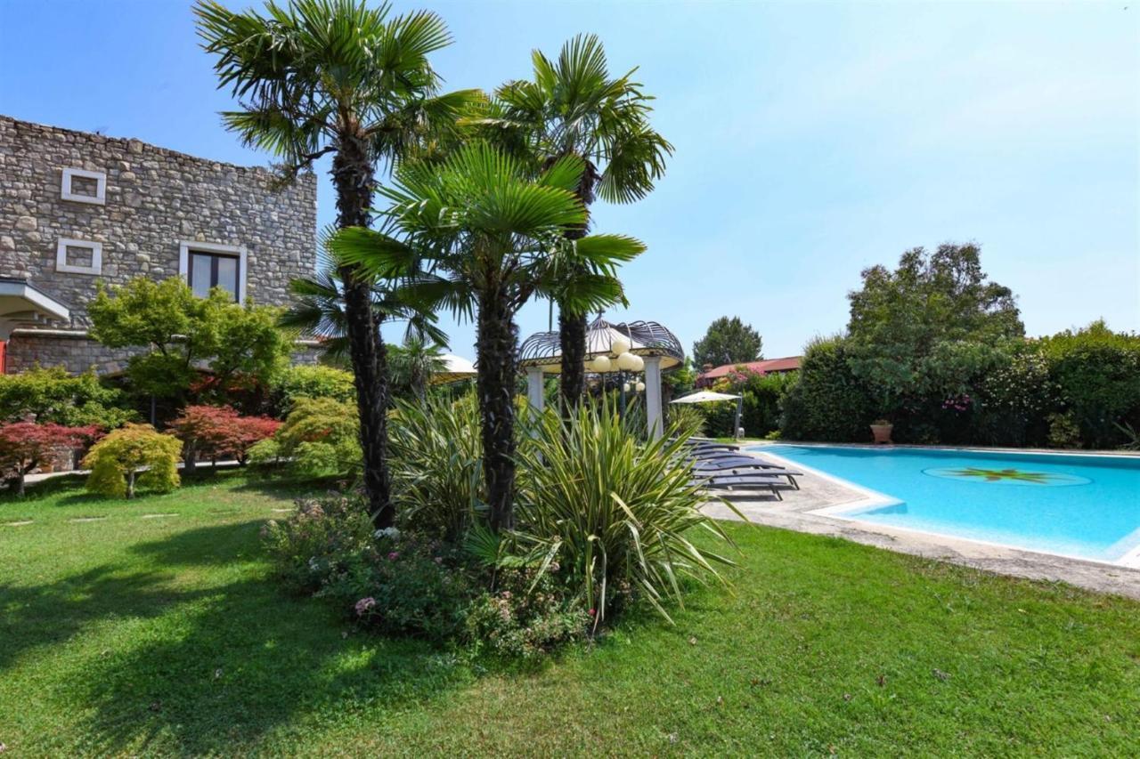 Private Luxury Villa With Pool Moniga del Garda Exteriör bild