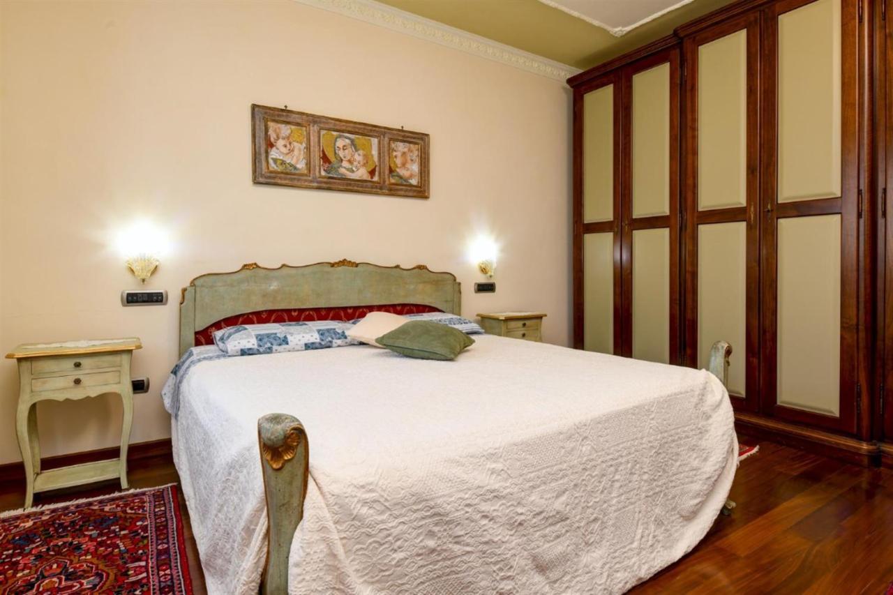 Private Luxury Villa With Pool Moniga del Garda Exteriör bild